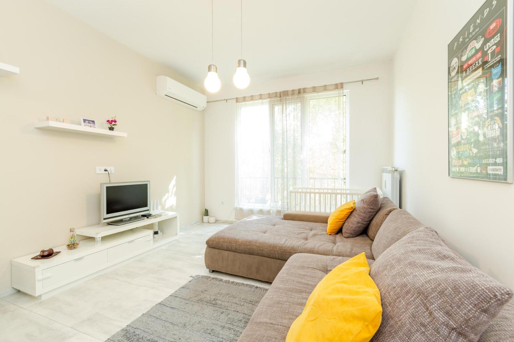 Apartment 2 Bedroom In The Heart Of Sofia