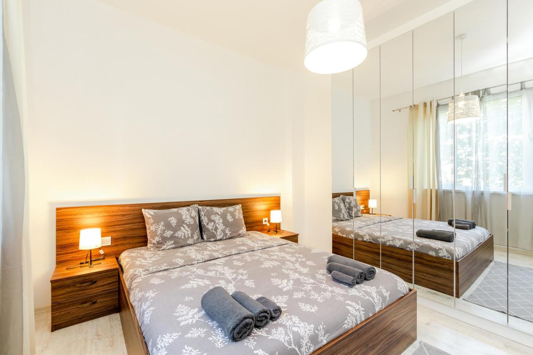 2 Bedroom In The Heart Of Apartment